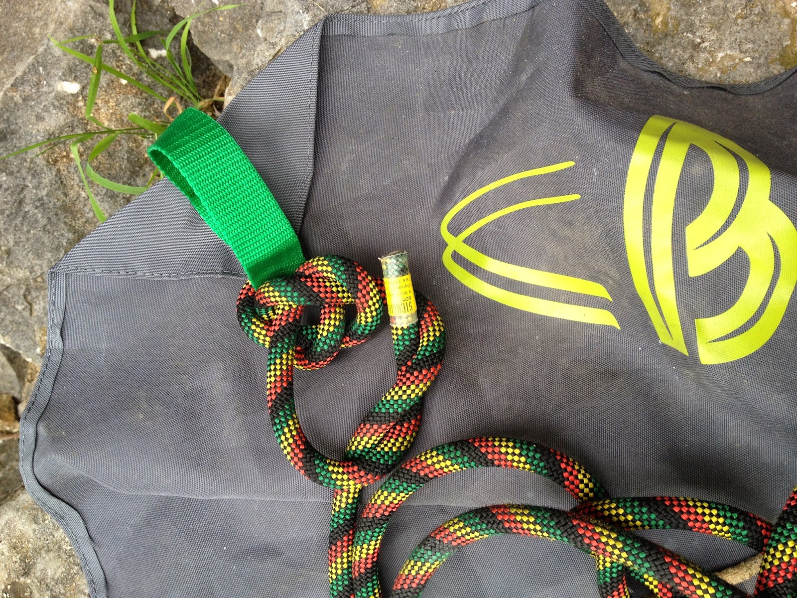 Beal Folio Rock Climbing Rope Bag / Tarp AbsoluteSnow